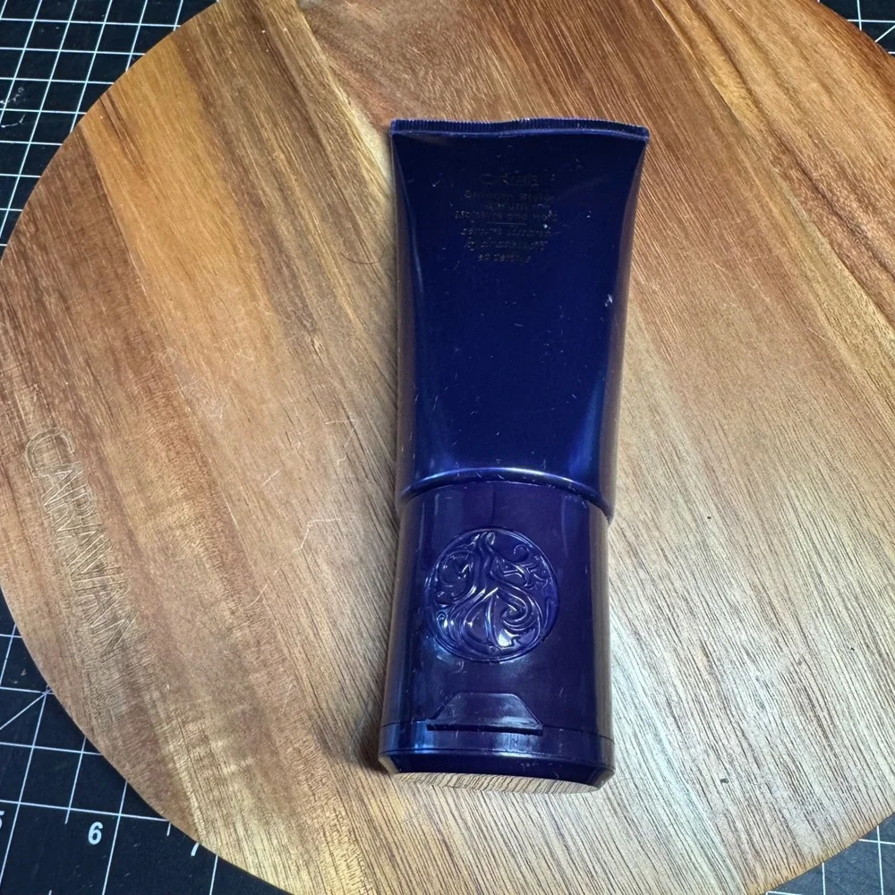 New Oribe Smooth Style Serum Moisture and Hold Hair Treatment 3.4oz Purple Tube